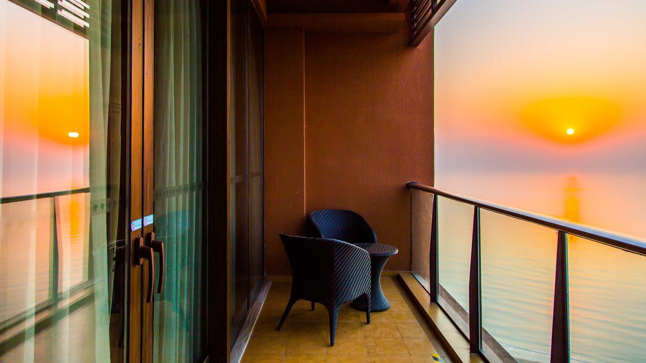 Qingdao Mangrove Tree Resort World - Red Coral Hotel Jiaonan Dış mekan fotoğraf